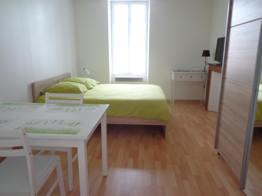 Appartement D'Hotes Guéret Habitación foto